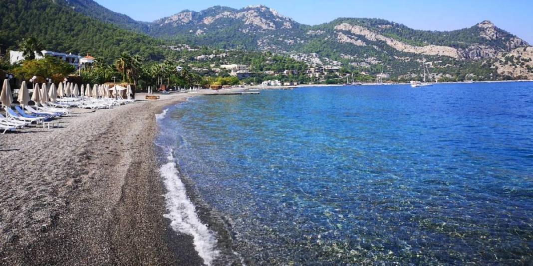 Ege’de zamanı durduran koy! Terk edilmiş gibi sessiz ve berrak: Burada sadece dalga sesi ve huzur var! 2